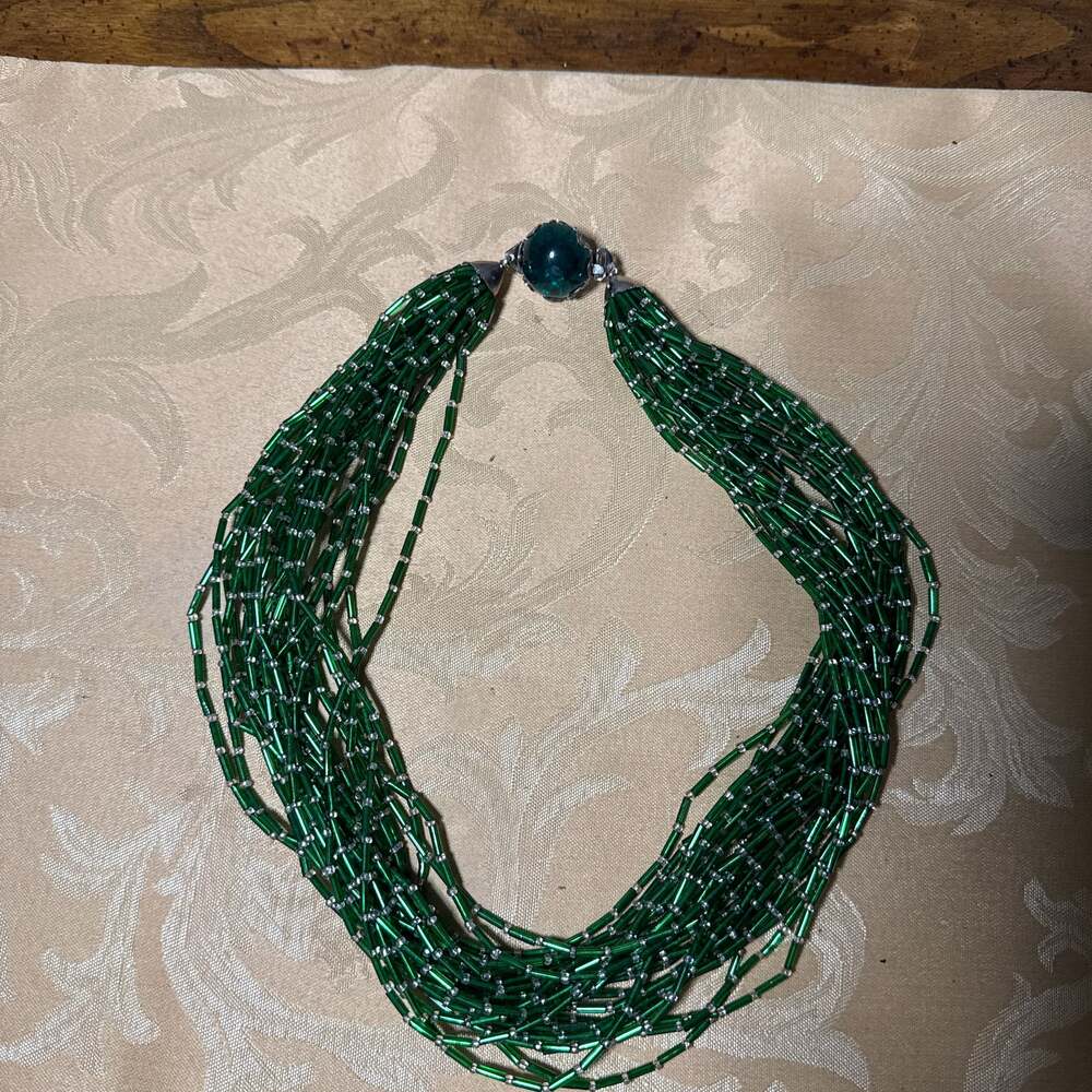 Vintage Multi-Strand Emerald Green Glass Seed Bead Necklace with  Gold-Tone Clas